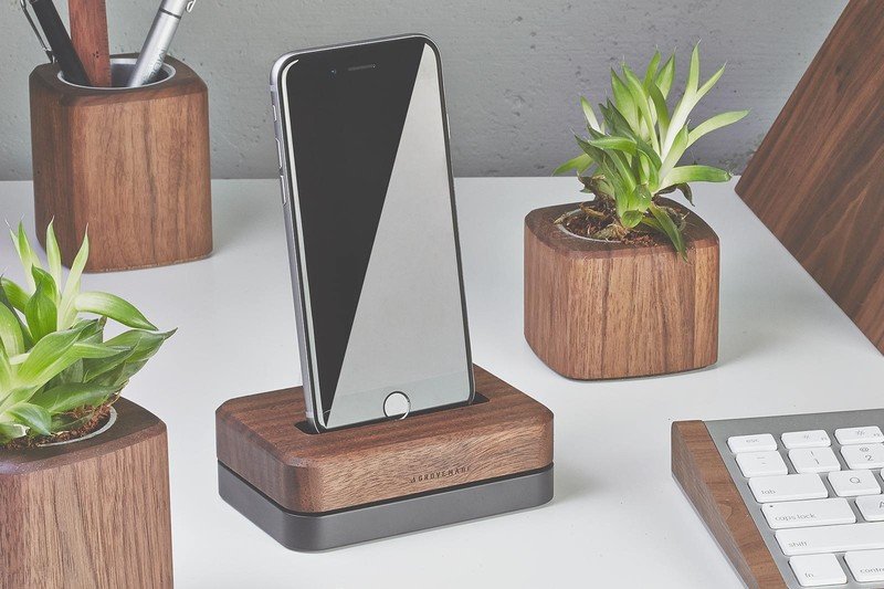 Grovemade Walnut Dock for iPhone 5/5s, iPhone 6 and 6 Plus is an instant conversation piece